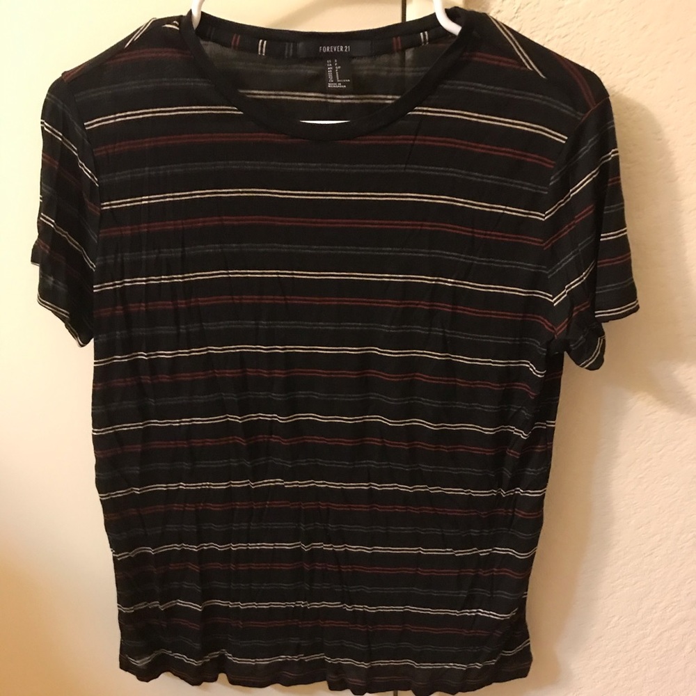 Basic striped black tshirt